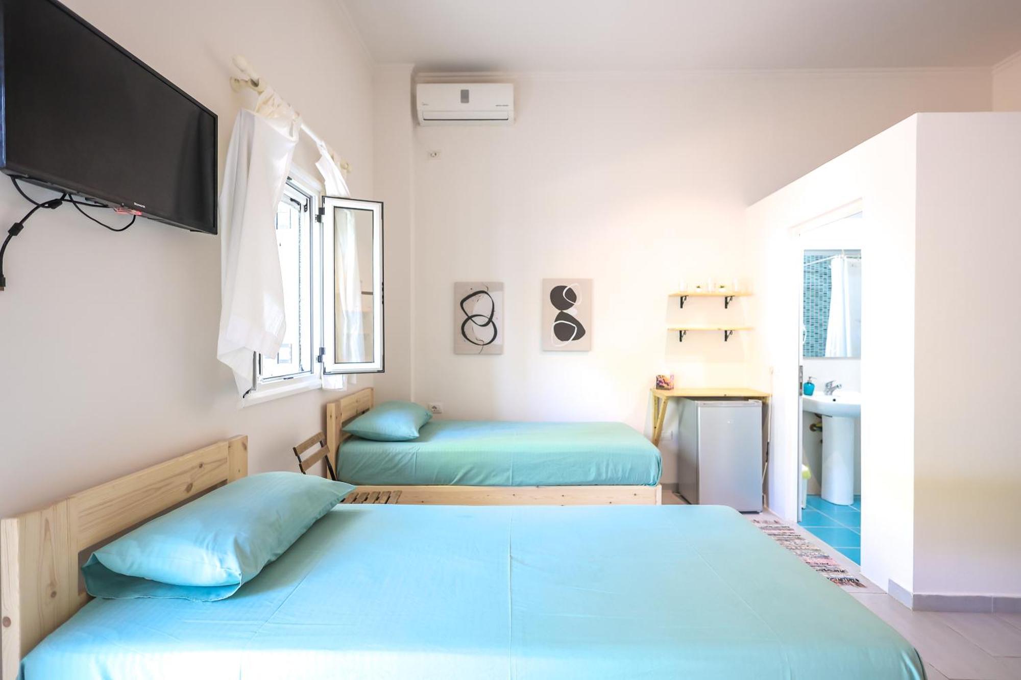 Casablanca Rooms Dhermi Bagian luar foto