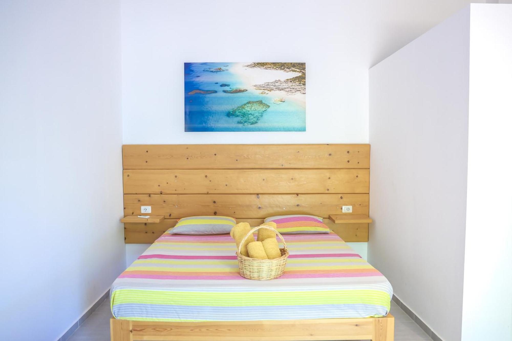 Casablanca Rooms Dhermi Bagian luar foto