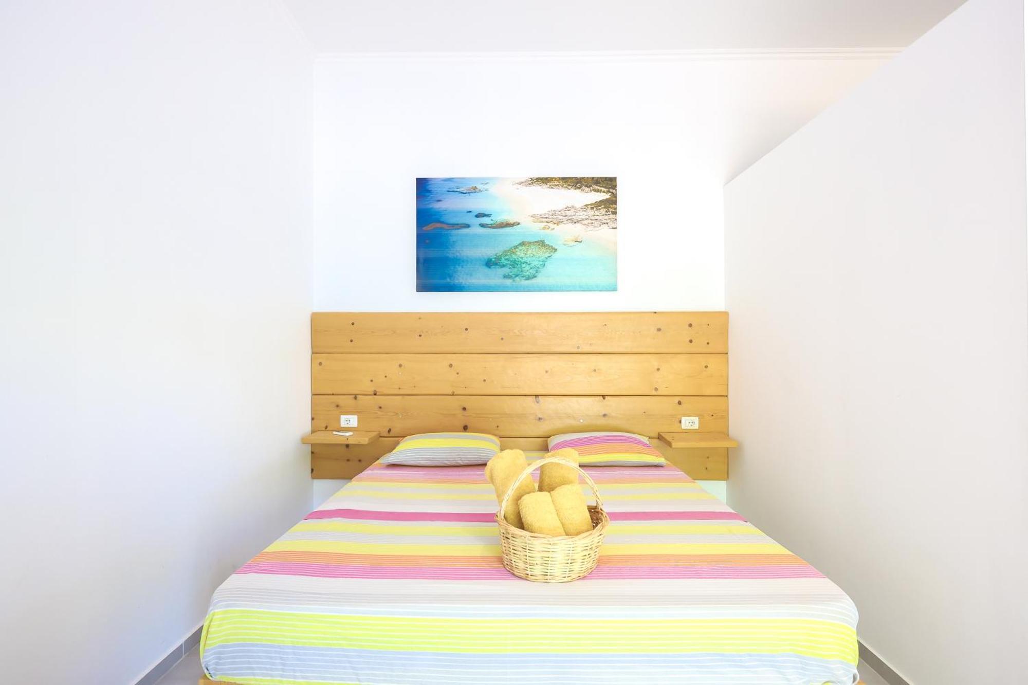 Casablanca Rooms Dhermi Bagian luar foto