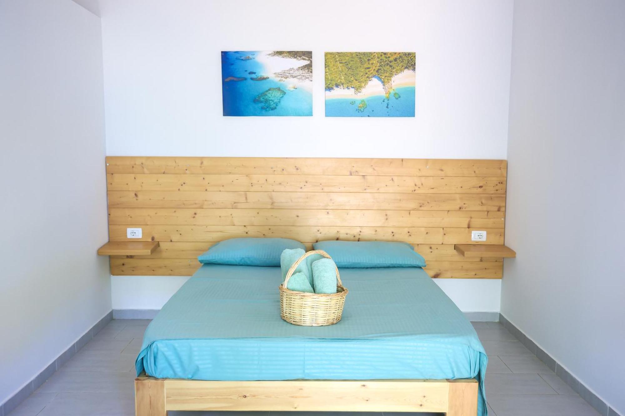 Casablanca Rooms Dhermi Bagian luar foto