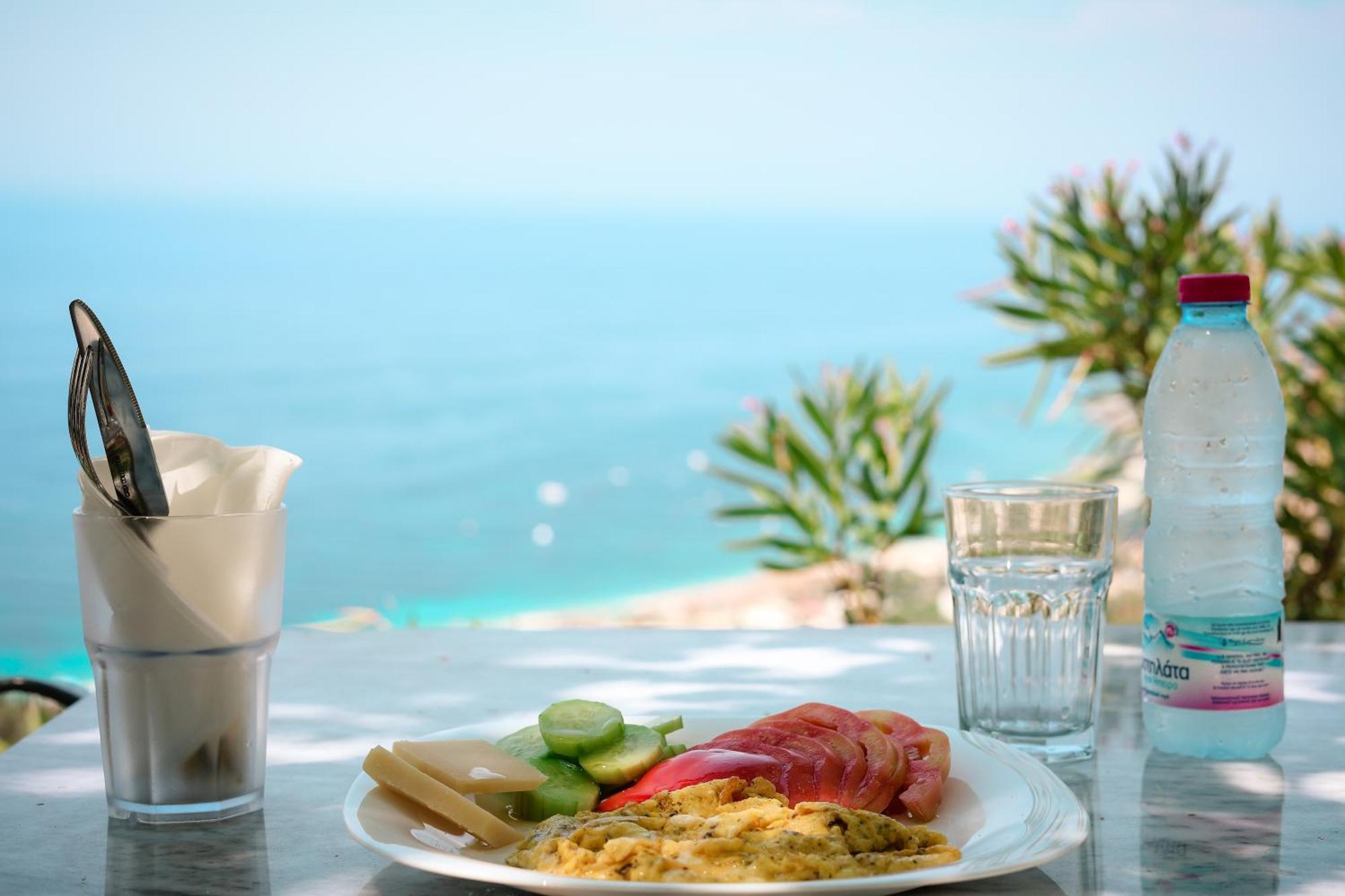 Casablanca Rooms Dhermi Bagian luar foto